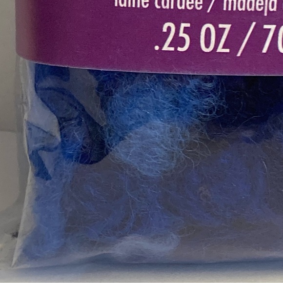 6 Dimensions FeltWorks 100% Wool Blue Curly Roving 0.25oz Needle Felting Crafts - Picture 6 of 16